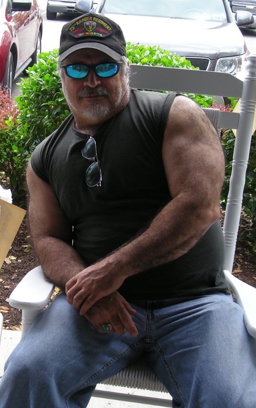 Sal in rocker